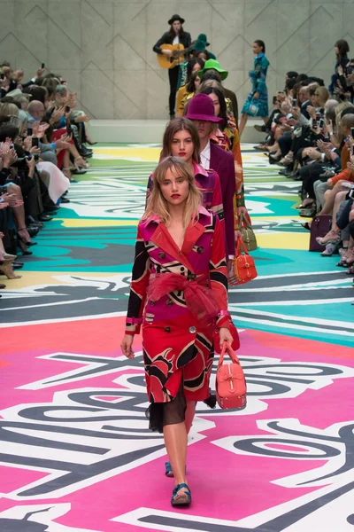 Look 50